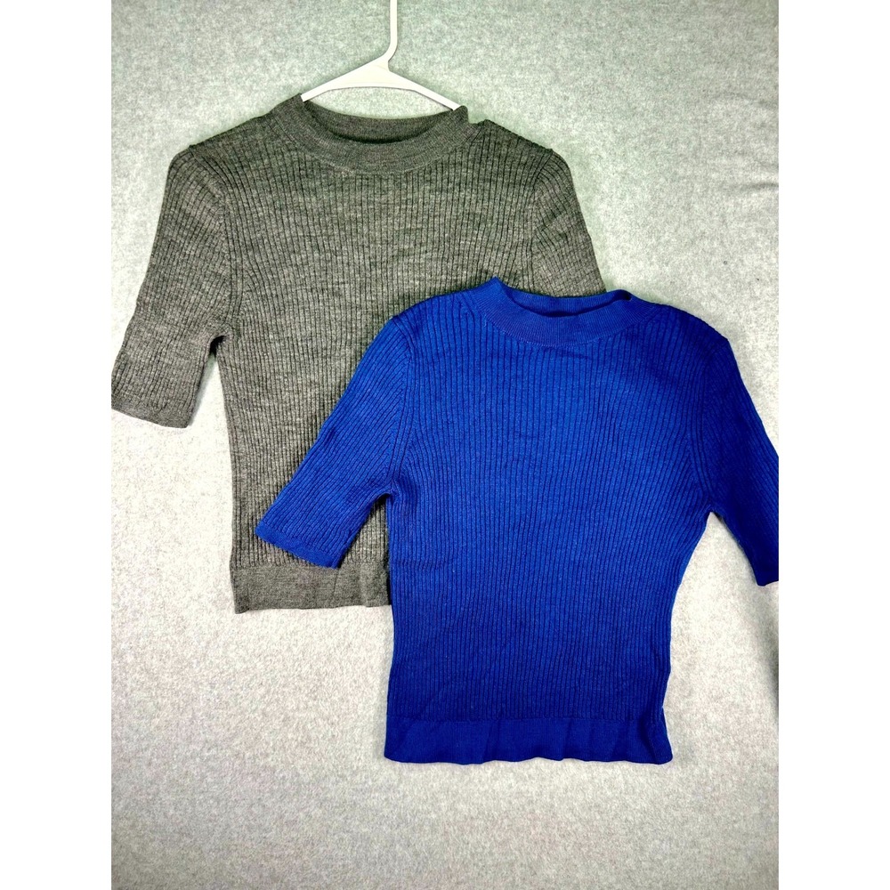 Uniqlo Extra Fine 100% wool Ribbed Knit Sweater Womens Medium Gray Blue Lot Of 2